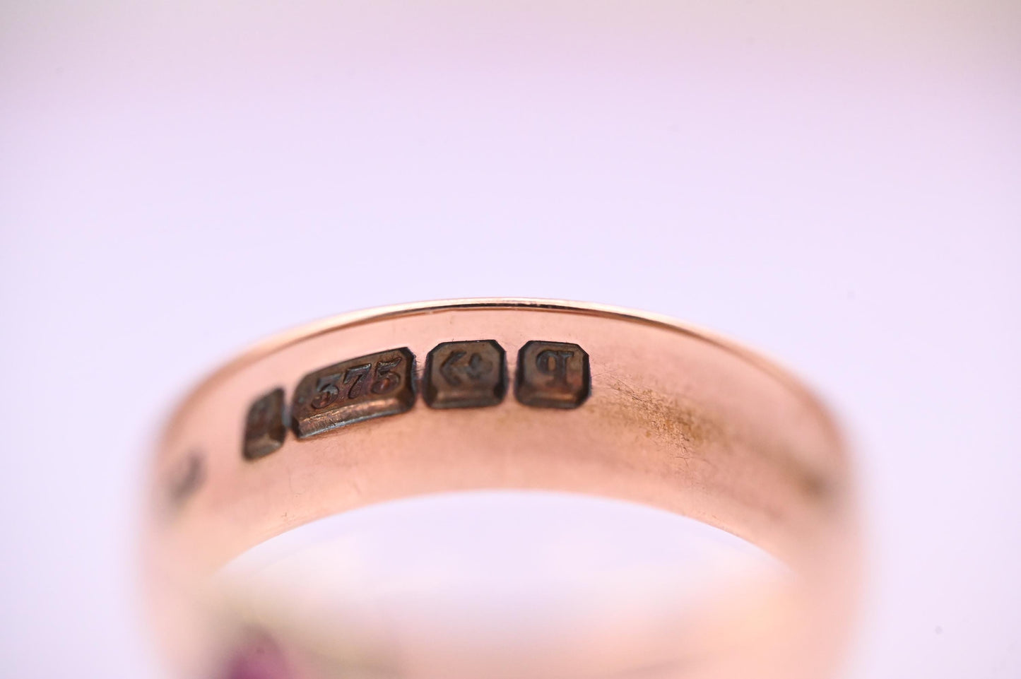 Unique Edwardian 1915 9ct Gold Wedding band Ring with Real Ruby - Statement Ring