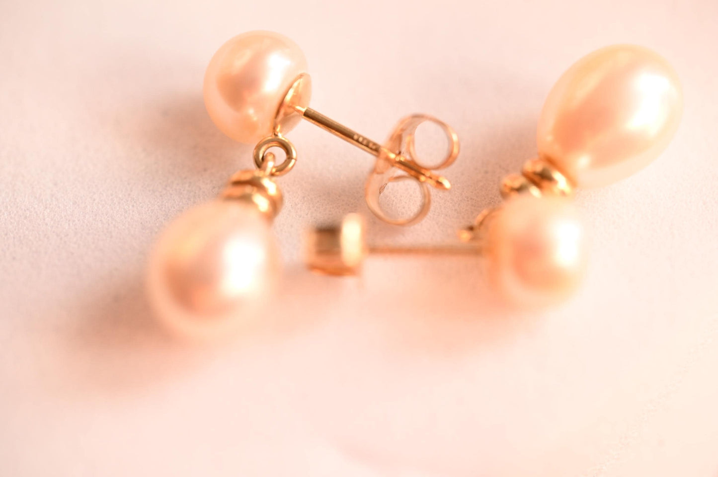 hallmarked original natural pearls vintage jewellery - elegant and dainty 9ct gold with small pearls.