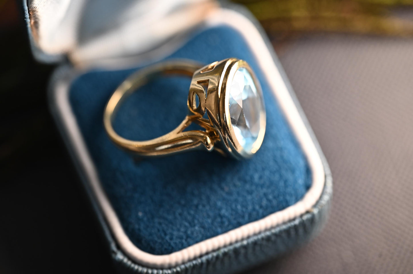 Vintage 80's Dress Statement Ring Swiss Blue Topaz 9ct Yellow Gold