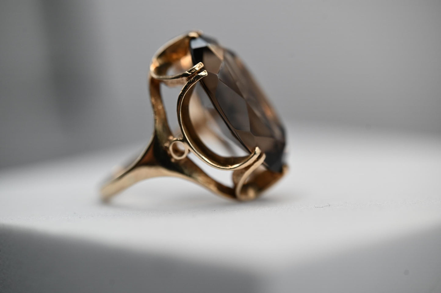 Fantastic English Vintage Hallmarked 9ct Gold 1970s Smokey Quartz Statement Ring