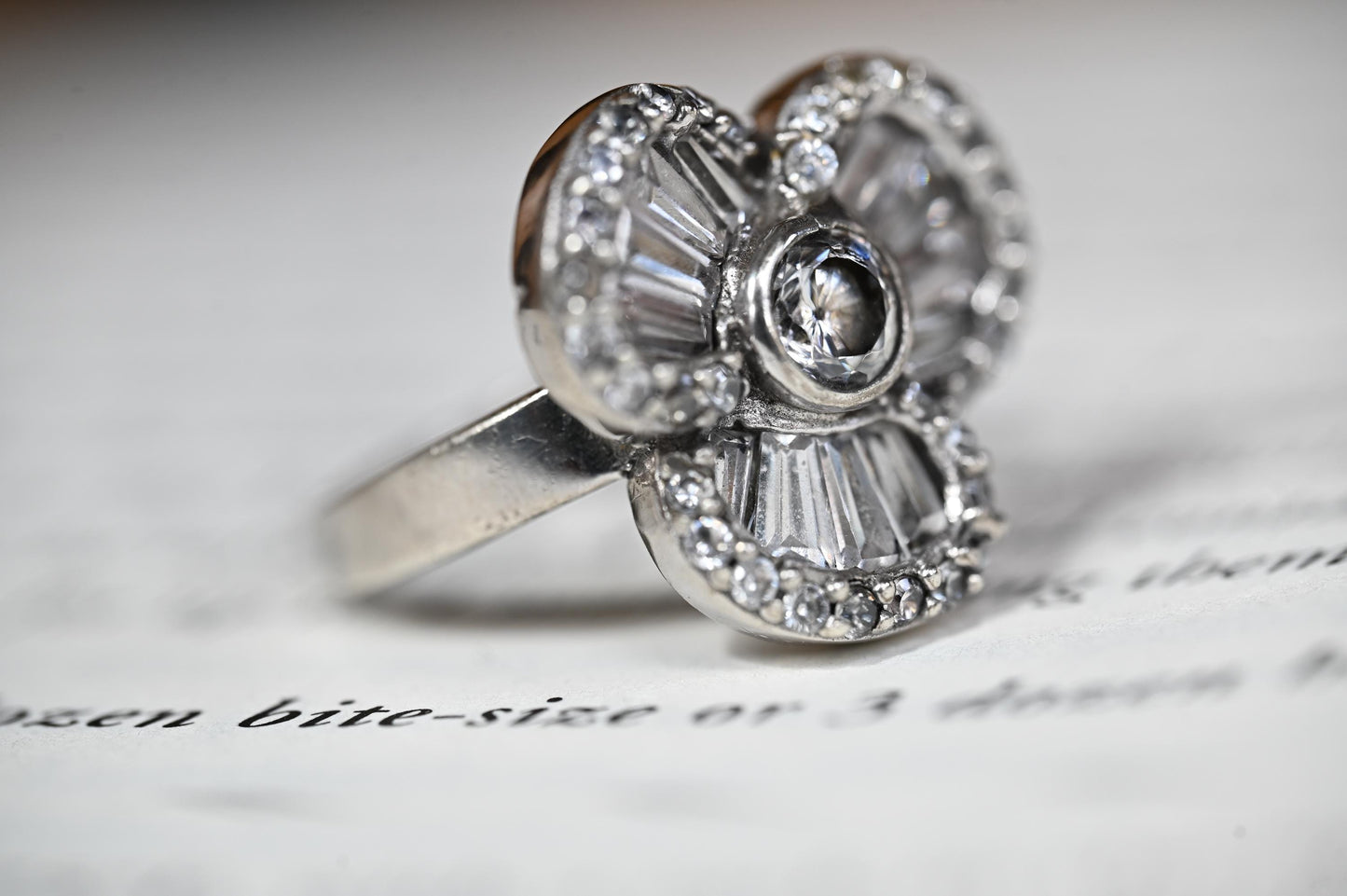 silver sparkly ring with cubic zirconia encrusted flower - statement jewellery - very pretty - real silver - vintage 90s item
