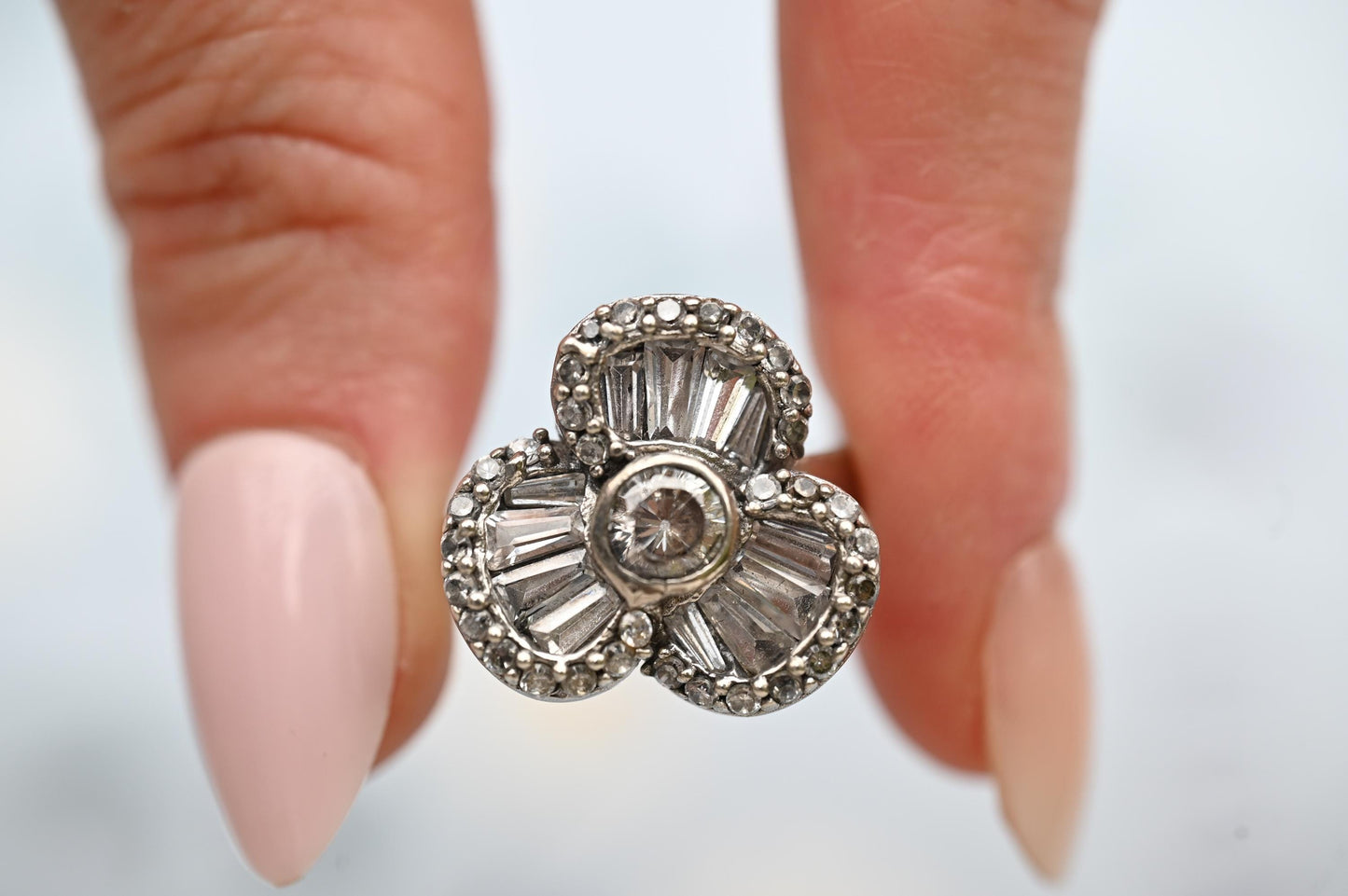 silver sparkly ring with cubic zirconia encrusted flower - statement jewellery - very pretty - real silver - vintage 90s item