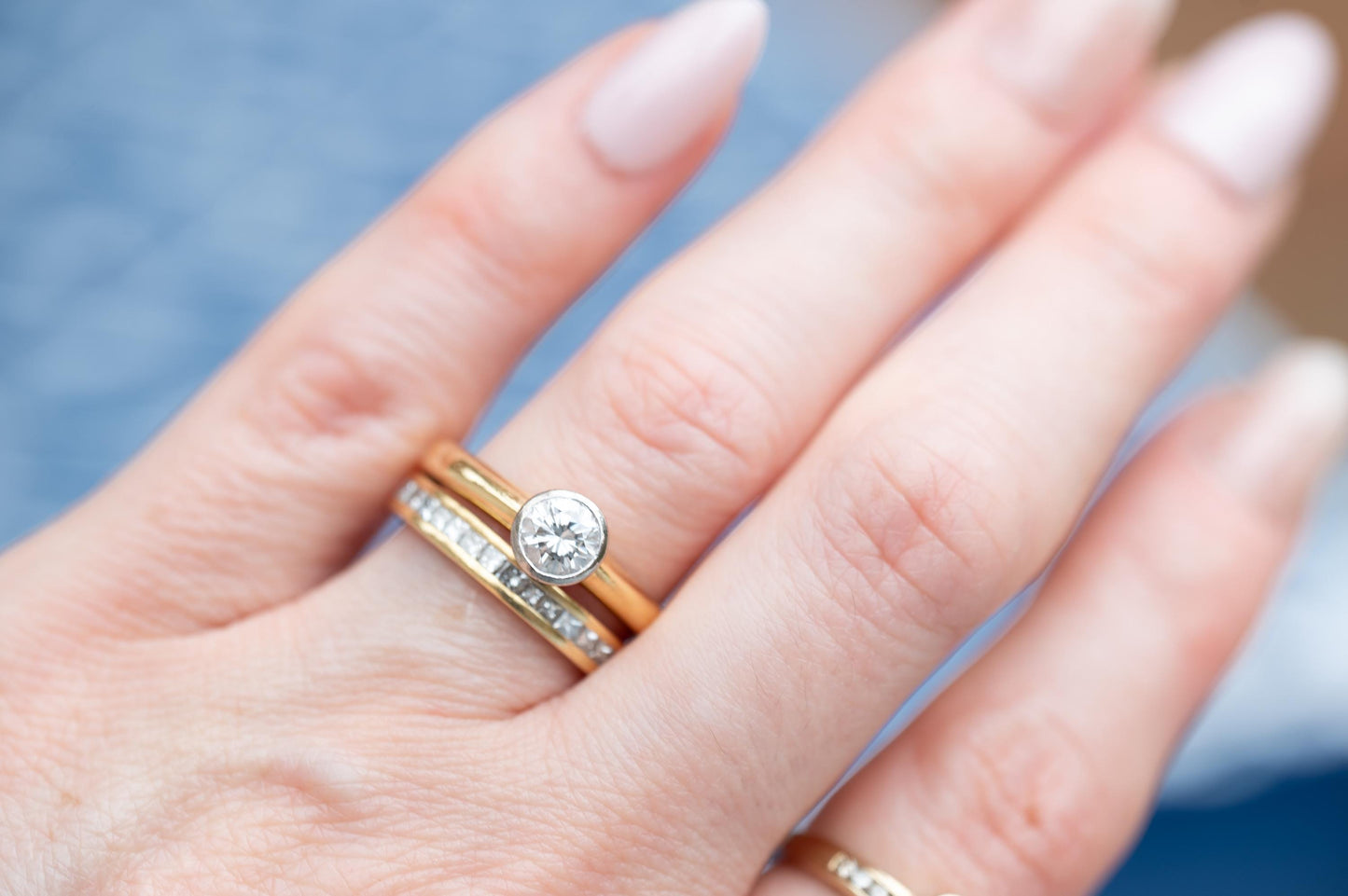 gorgeous as wedding band or as engagement ring - stunning vintage and rare find