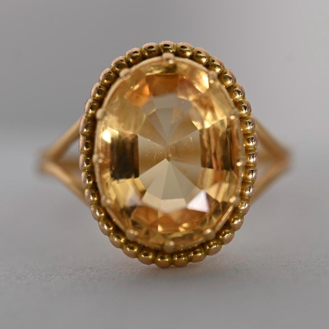 large citrine stone fancy ring in 14ct gold