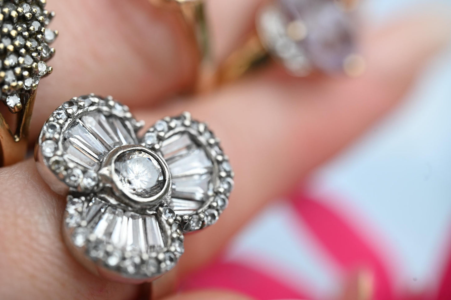 silver sparkly ring with cubic zirconia encrusted flower - statement jewellery - very pretty - real silver - vintage 90s item