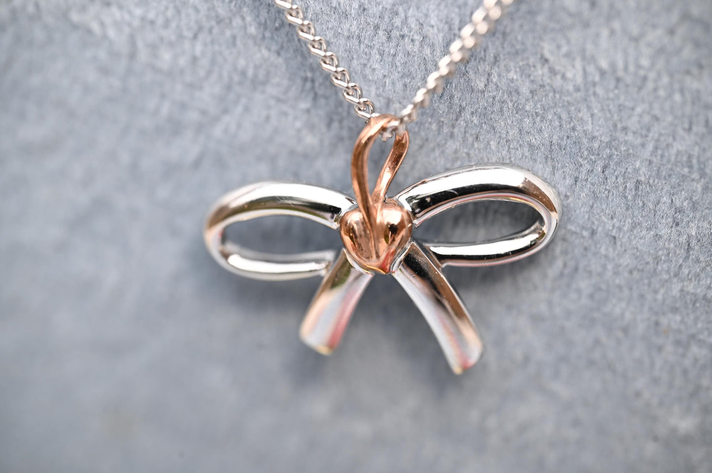 Gorgeous Welsh Clogau Sterling Silver and 9ct Welsh Rose Gold Bow Necklace