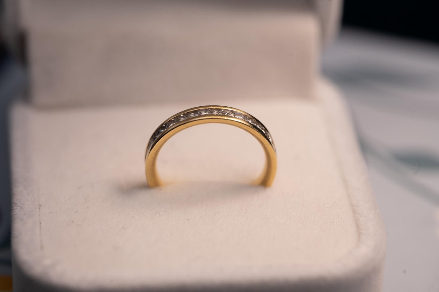 rare find- Renowned Fine Bridal Jewellery by Domino England Full Band Eternity with Princess Cut Brilliant Diamonds with 1.225 ct made with lush 18ct yellow gold - a perfect sophisticated diamond ring