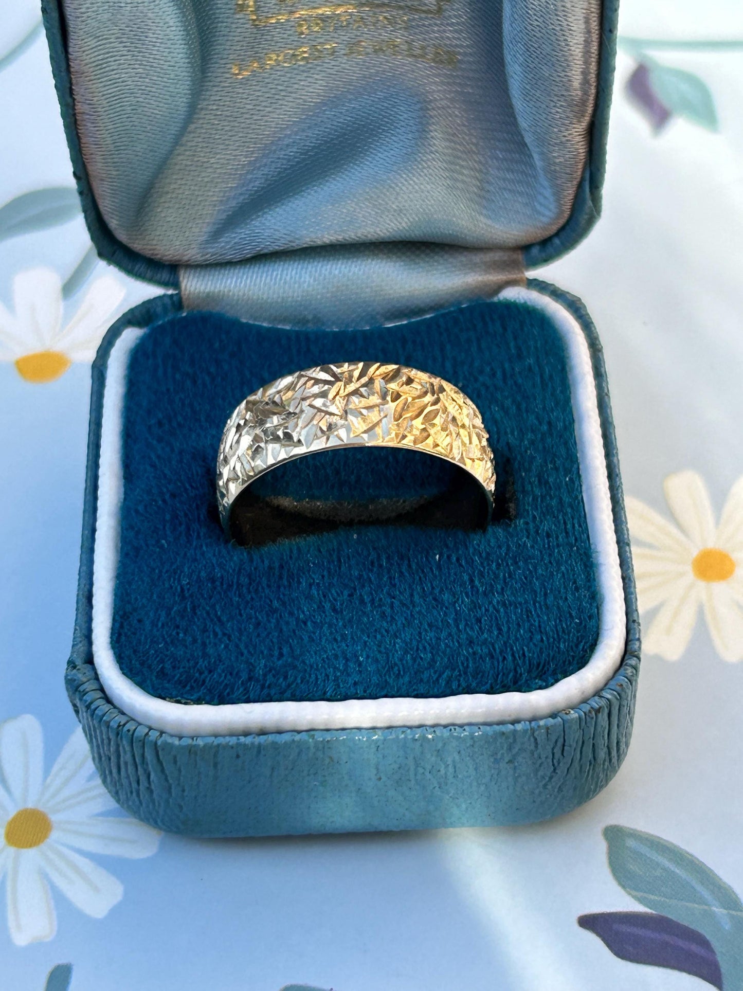 Vintage Diamond Cut 9ct Yellow Gold Wedding Band - UK Size O / US 7.5, Unusual design wide band, Eye-Catching Statement jewellery England.