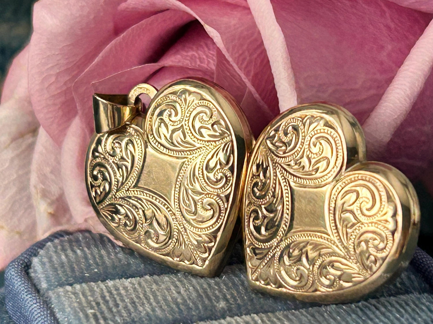 Vintage Heart Photo Locket, 9ct Yellow Gold Ornate Detailing, Keepsake Jewelry, England Assayed Gold Pendant, Unique Heart Memory Jewellery