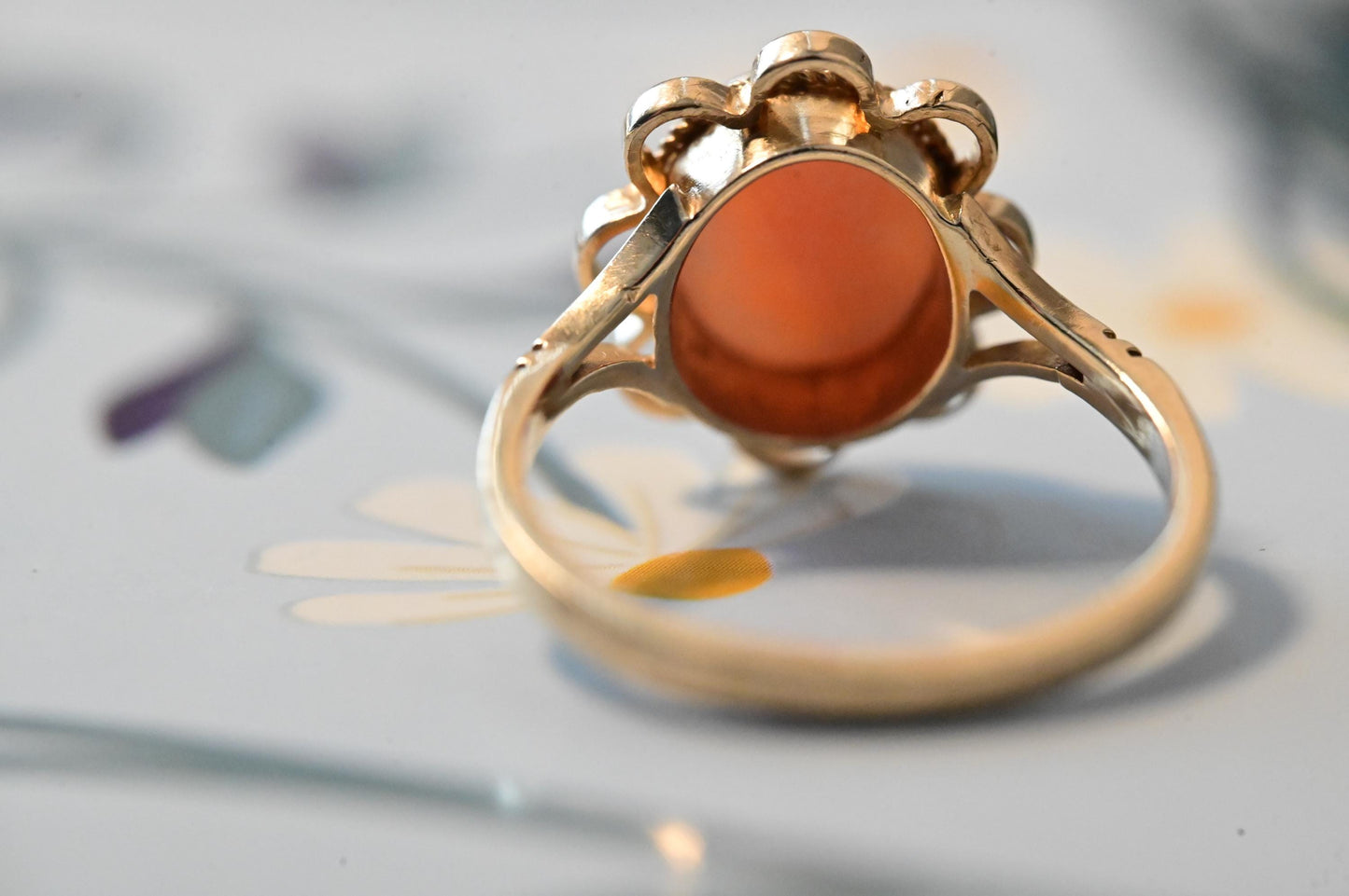 Vintage Cameo Ring: 9ct Gold Carved Shell, Floral Border, Mid- Century 9k Ring, Stunning detail of Lady with Bun and Shoulders, Dainty Ring