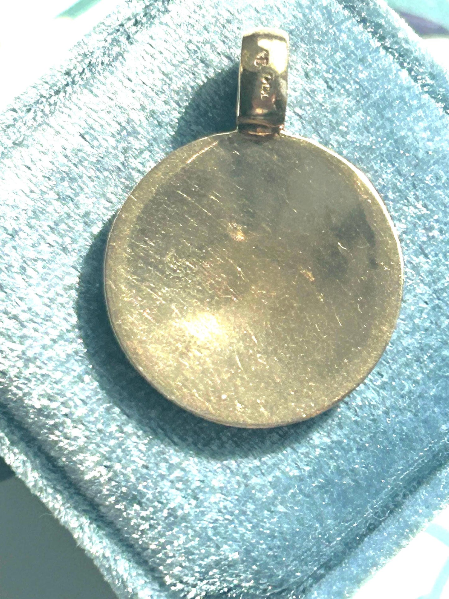 Vintage 9ct Heavy Wales Pendant, Welsh Dragon Medallion, Solid Gold Wales Cymru Statement Jewelley - Stunning Detail. Solid Yellow Gold 9k