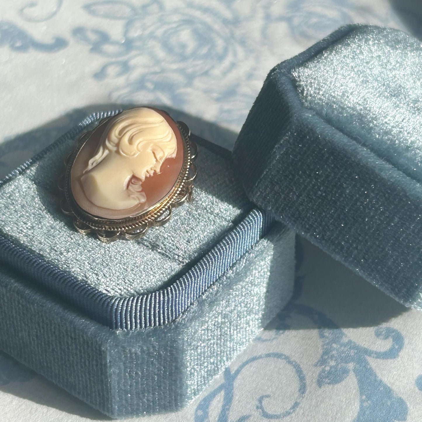 Vintage 9ct Gold Cameo Brooch, Pendant 9K Gold Genuine Cameo, Stunning Detail Lady, Unusual Cameo Jewellery, Birmingham Assayed Mid-Century