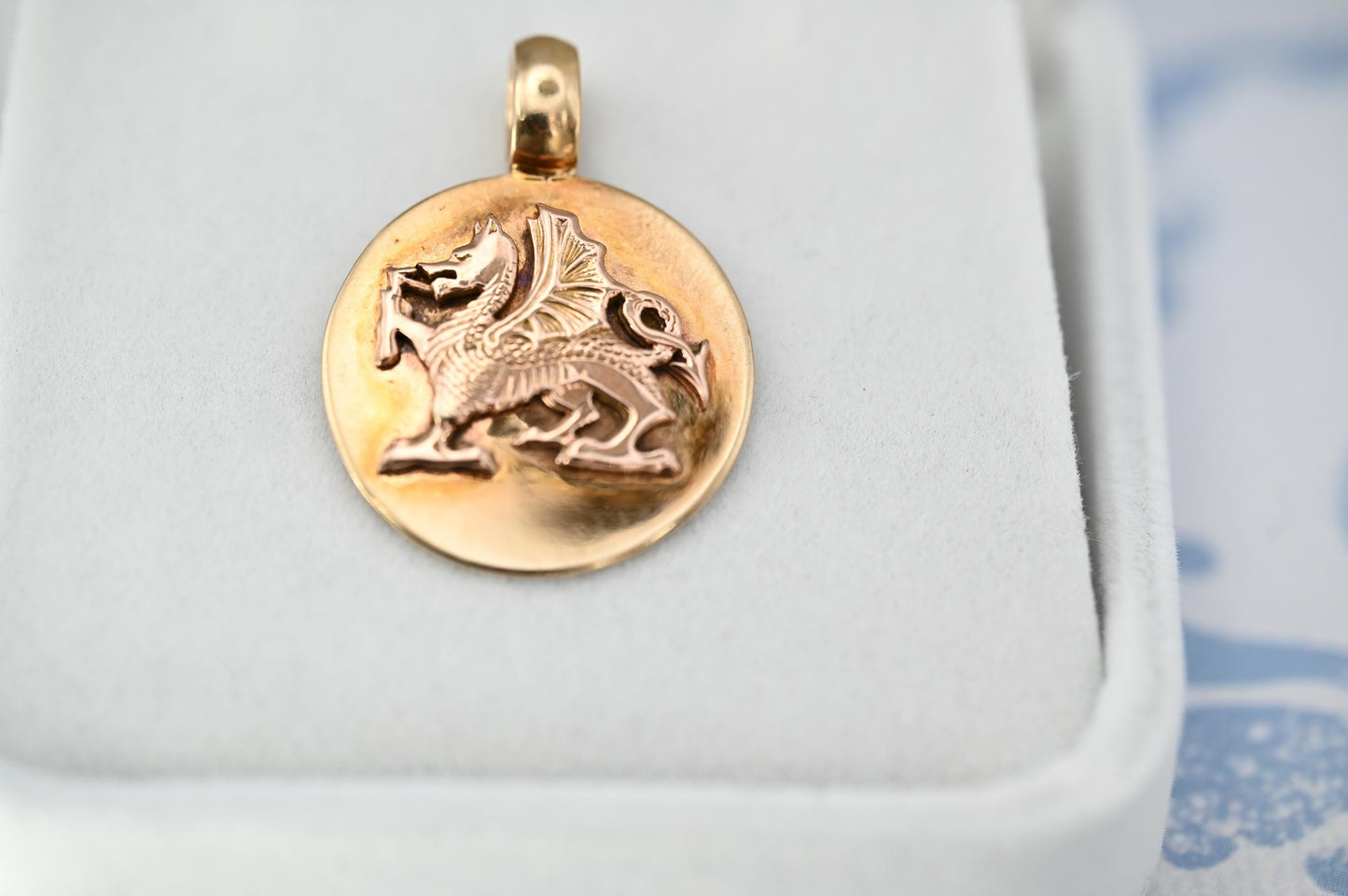 Vintage 9ct Heavy Wales Pendant, Welsh Dragon Medallion, Solid Gold Wales Cymru Statement Jewelley - Stunning Detail. Solid Yellow Gold 9k