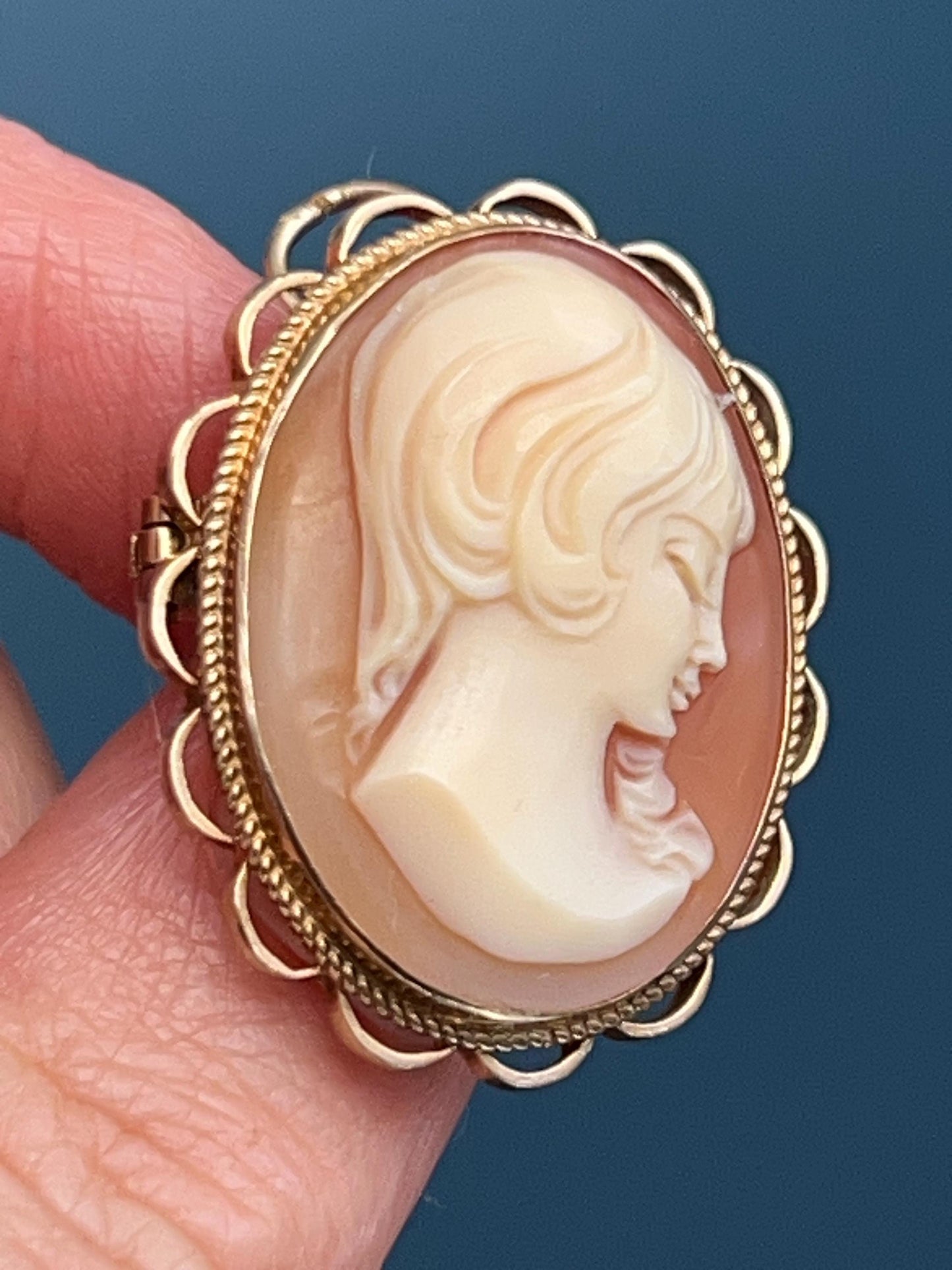 Vintage 9ct Gold Cameo Brooch, Pendant 9K Gold Genuine Cameo, Stunning Detail Lady, Unusual Cameo Jewellery, Birmingham Assayed Mid-Century