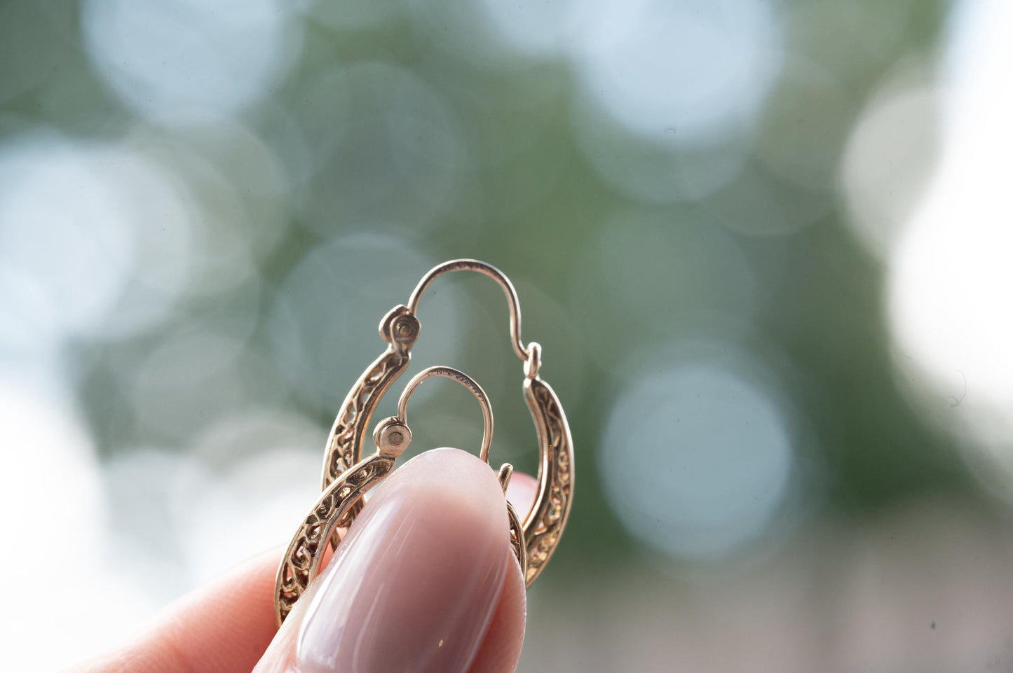 Vintage 9ct Gold Filigree Hoop Earrings | Medium Gold Hoops, Classic Retro Jewelry Gift, 9K Unusual Gold Earrings, Mid-Century Jewelry