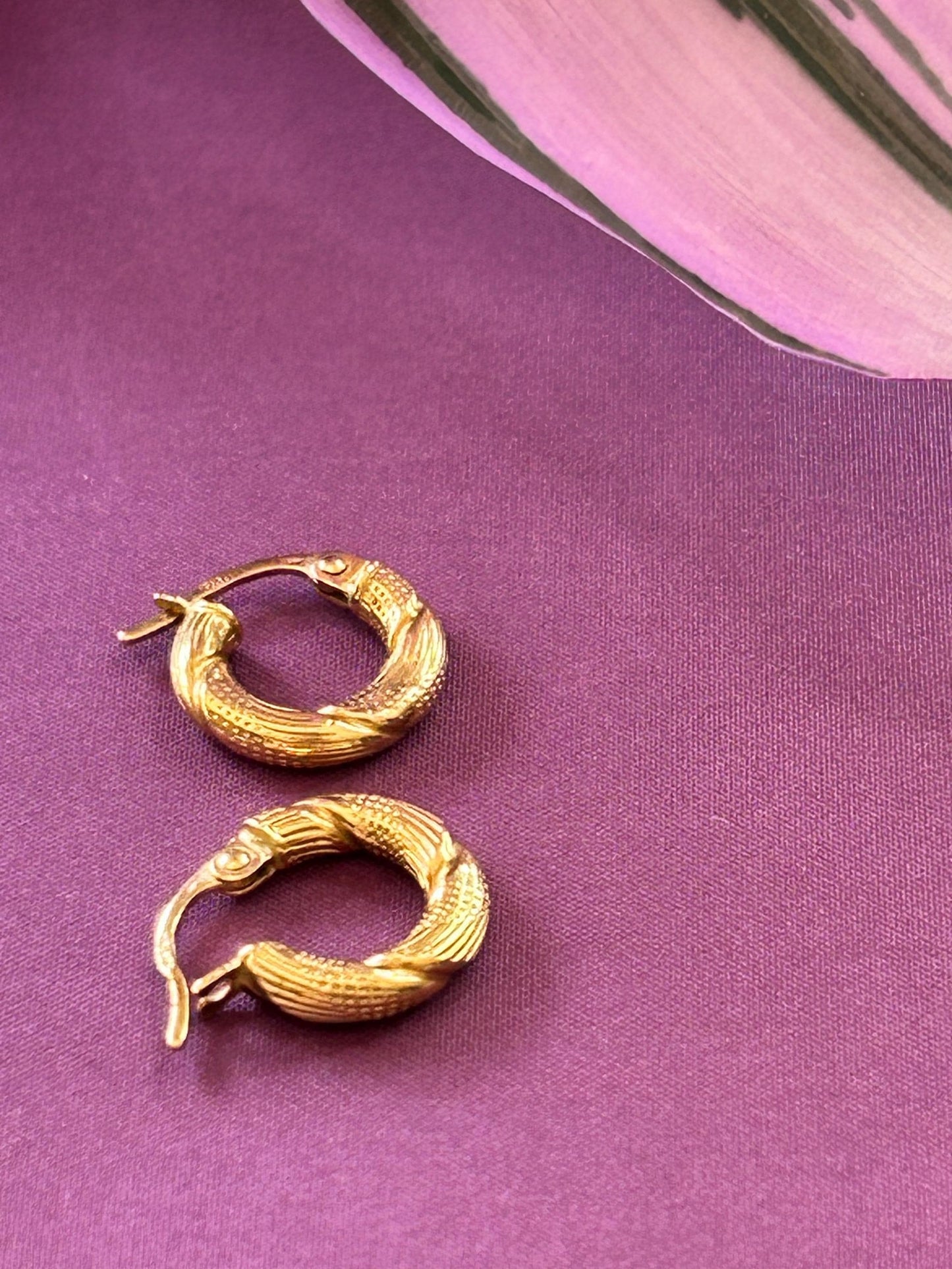 Vintage 18ct Italian Gold Creole Hoop Earrings – Comfortable Size - Twist Design Elegant Yellow Gold Hoops, Hallmarked 750, 18K Solid Gold