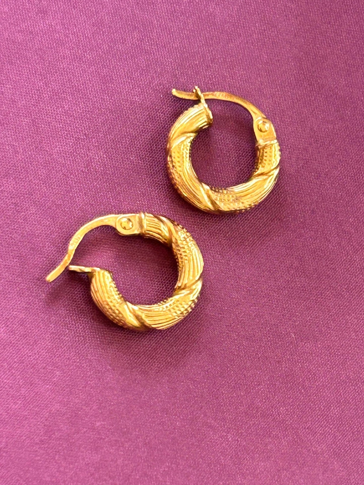 Vintage 18ct Italian Gold Creole Hoop Earrings – Comfortable Size - Twist Design Elegant Yellow Gold Hoops, Hallmarked 750, 18K Solid Gold