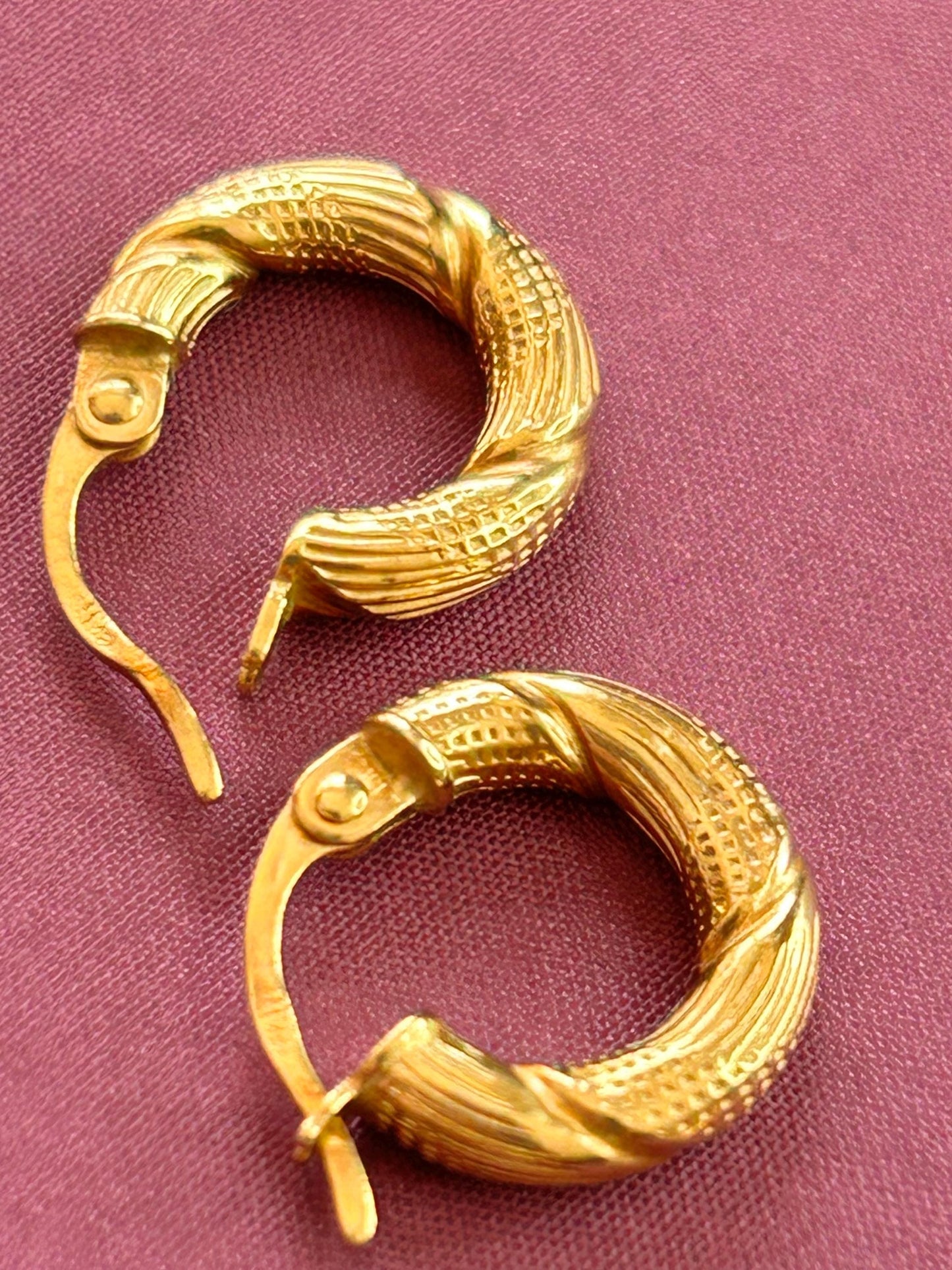 Vintage 18ct Italian Gold Creole Hoop Earrings – Comfortable Size - Twist Design Elegant Yellow Gold Hoops, Hallmarked 750, 18K Solid Gold