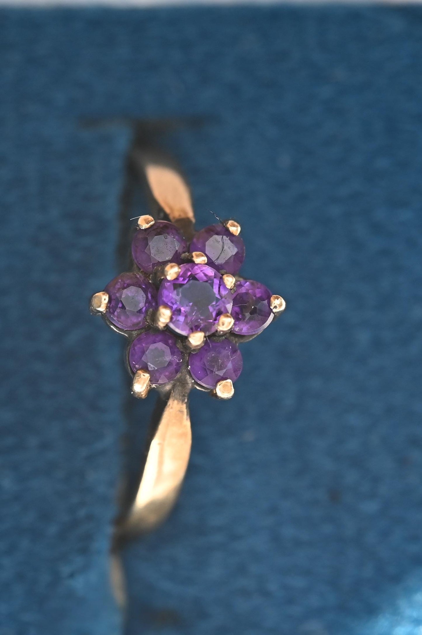 Vintage 9ct Gold Amethyst Forget-Me-Not Romantic Ring. Pretty Floral Jewellery Purple - February Birthstone, Ring Size UK I / US: 4.5