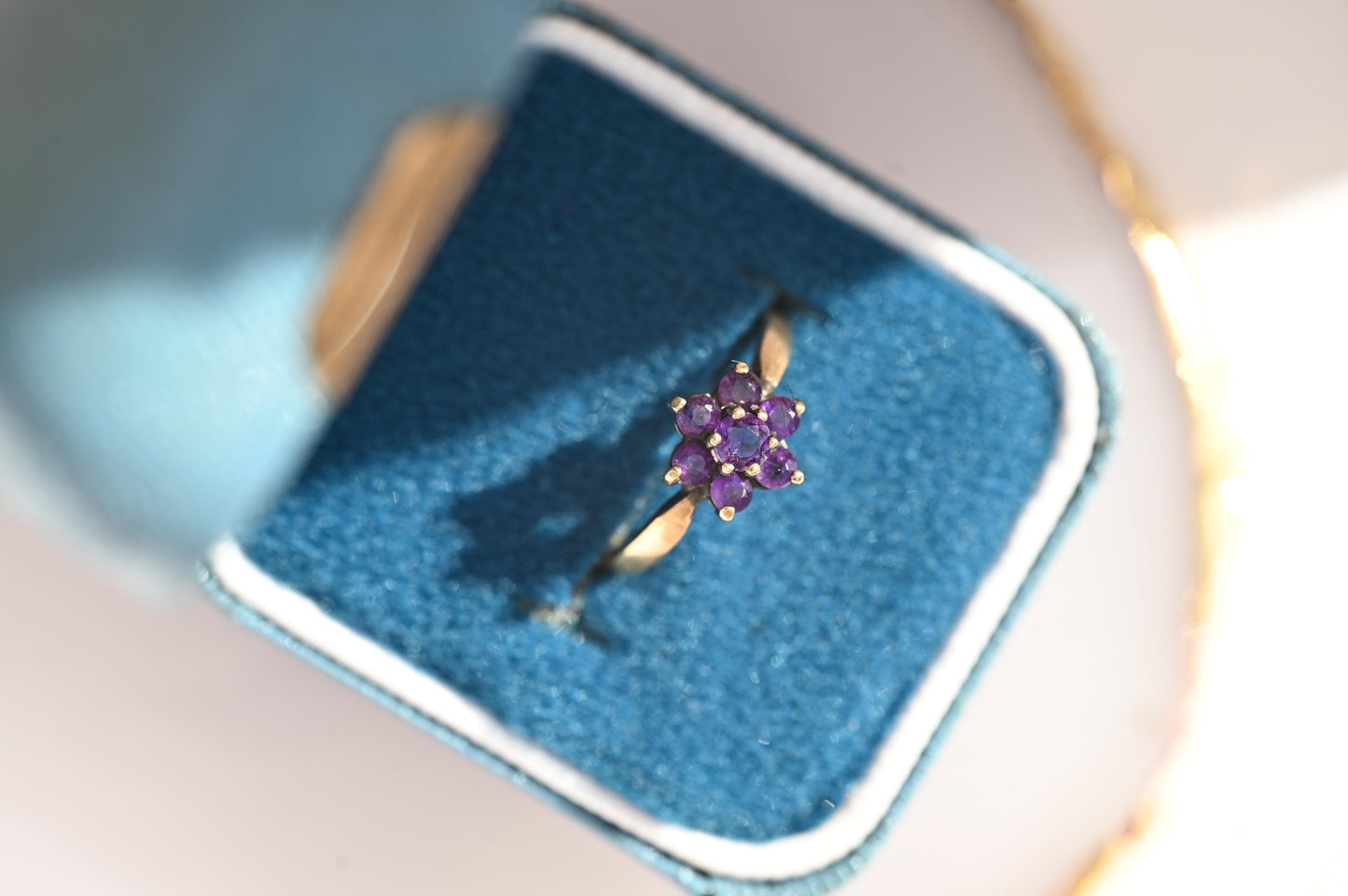 Vintage 9ct Gold Amethyst Forget-Me-Not Romantic Ring. Pretty Floral Jewellery Purple - February Birthstone, Ring Size UK I / US: 4.5