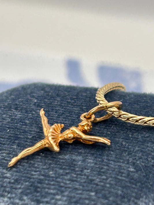 Vintage 9ct Charm Yellow Gold Dancing Ballerina / Pendant 9k, Collectors Charm for Bracelet/Pendant 9k. Dainty Ballet Charm Gift