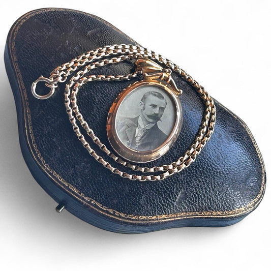 Victorian 9ct Gold Double Sided Locket with Original Photographs