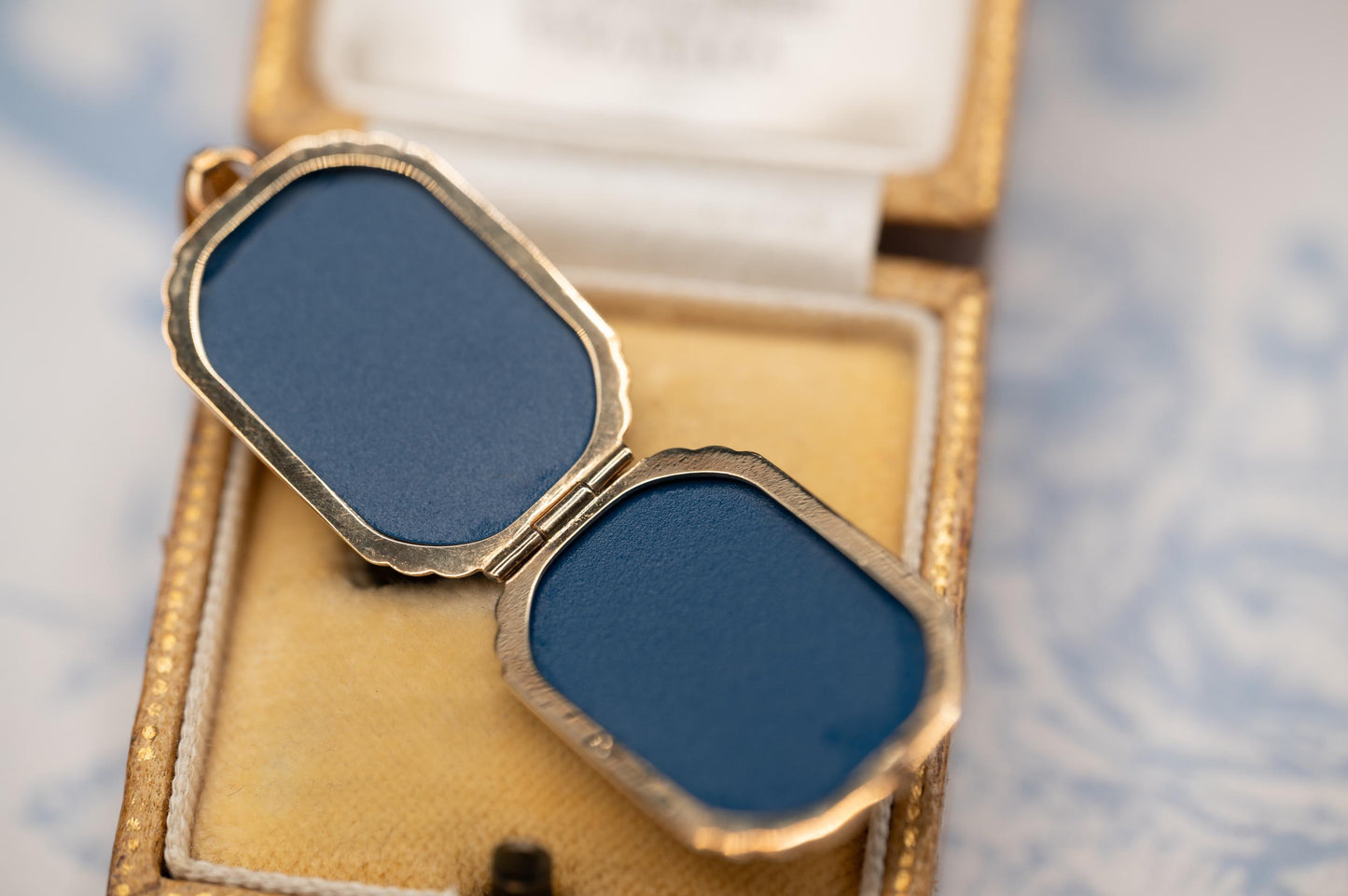 Vintage 9ct Gold Octogon Art Deco Style Locket with 18" Chain, keepsake necklace photo Jewelry 9k