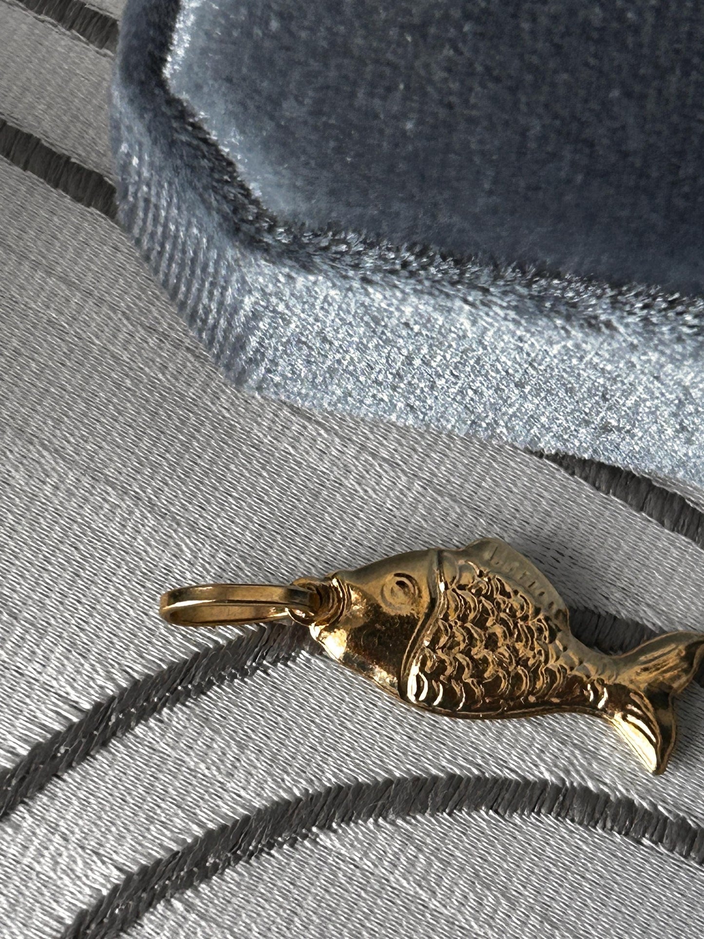 Vintage 18ct Fish Charm - Good Luck Jewellery.