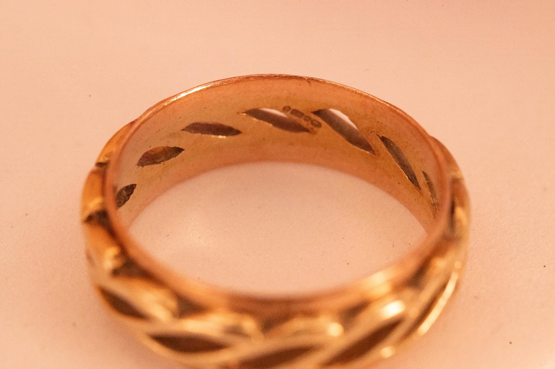 Vintage Clogau Men Celtic Weave Heavy Solid Gold Band Ring in 9ct Yellow and Rose Gold