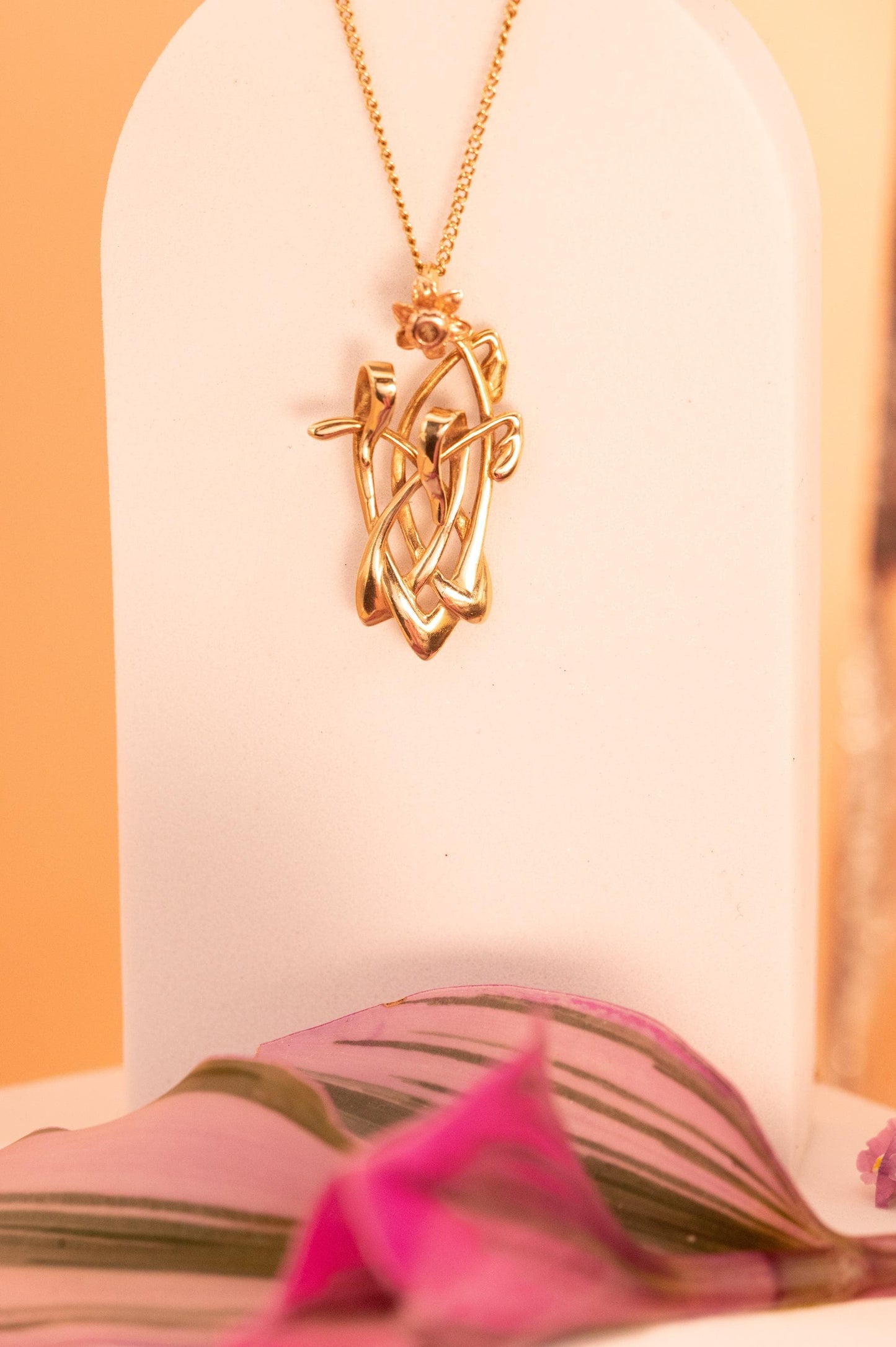 dainty vintage jewellery, floral necklace with Welsh flower Daffodil - heritage jewellery, authentic Clogau real gold jewellery.