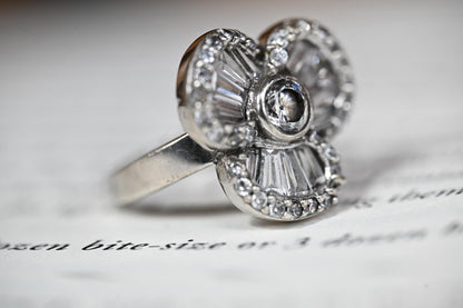 silver sparkly ring with cubic zirconia encrusted flower - statement jewellery - very pretty - real silver - vintage 90s item