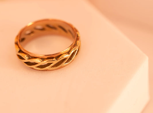 Vintage Clogau Men Celtic Weave Heavy Solid Gold Band Ring in 9ct Yellow and Rose Gold