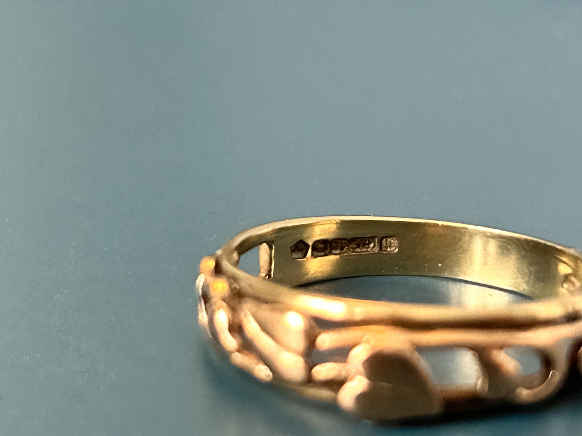 Beautiful Welsh Vintage Clogau Yellow and Rose gold Tree of Life Celtic band ring / wedding band/ statement ring.