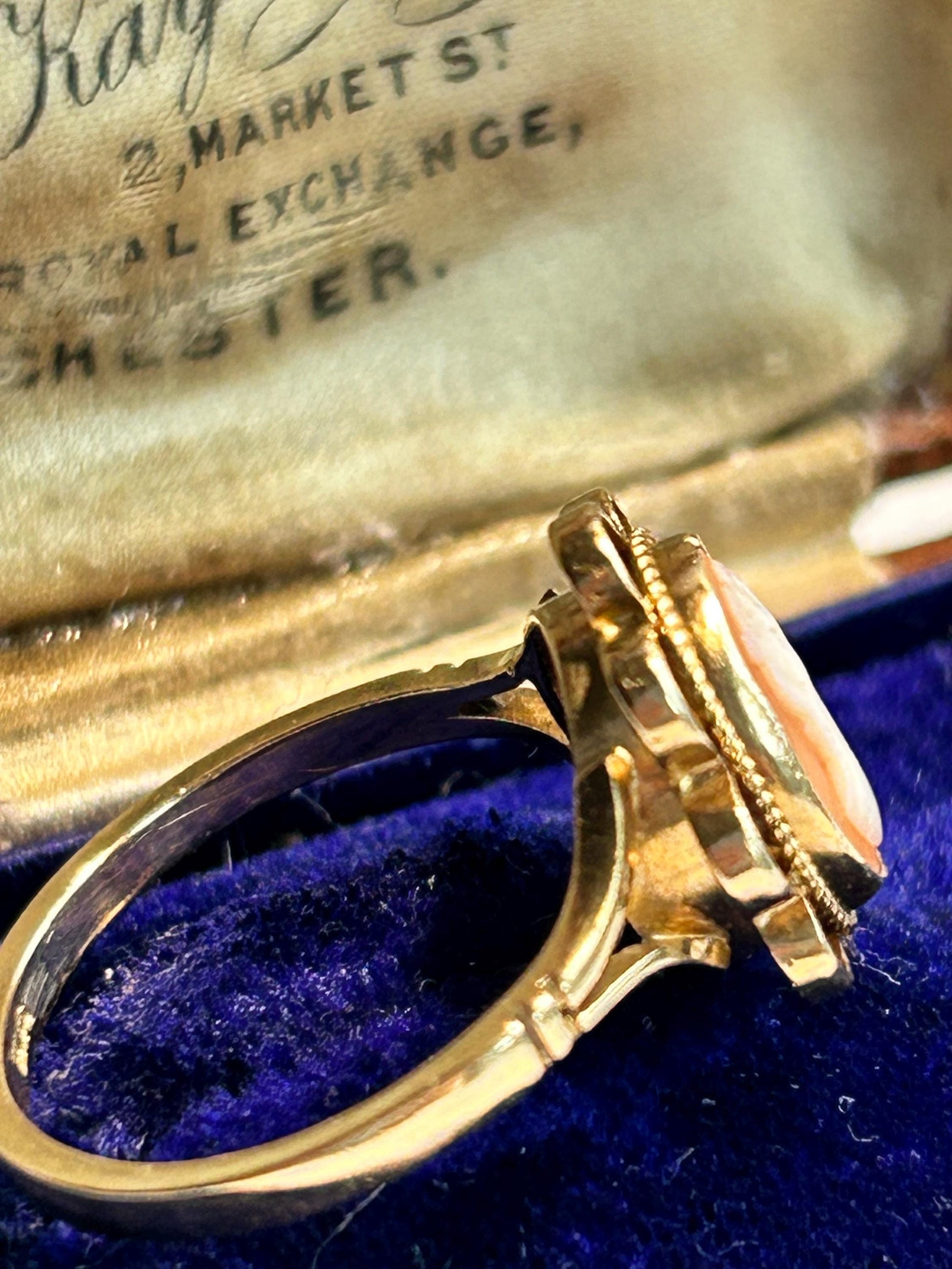 Vintage Cameo Ring: 9ct Gold Carved Shell, Floral Border, Mid- Century 9k Ring, Stunning detail of Lady with Bun and Shoulders, Dainty Ring