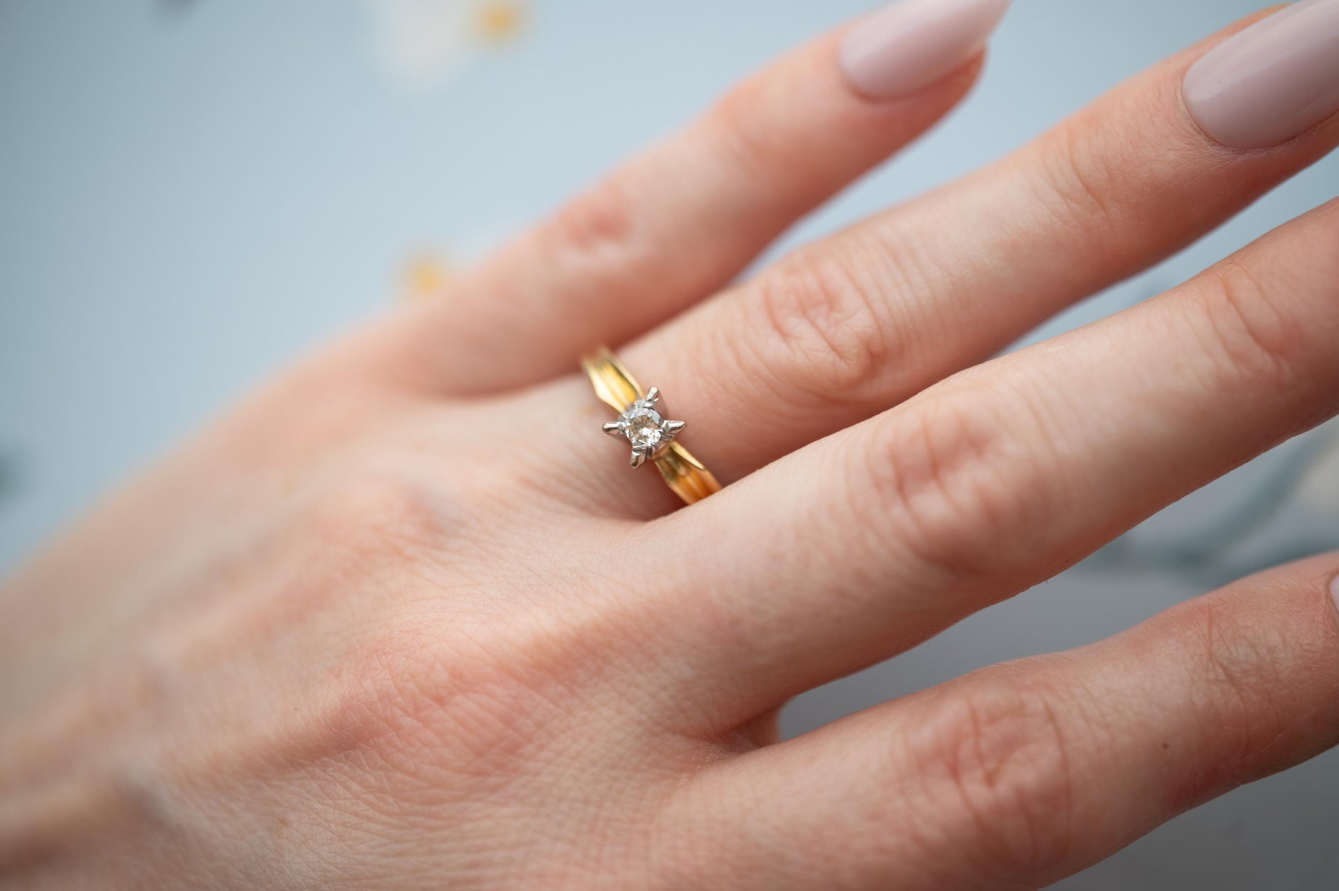 petite dainty engagement ring from mid century 1960s - vintage romantic ring in 18ct solid gold with beautiful solitaire diamond