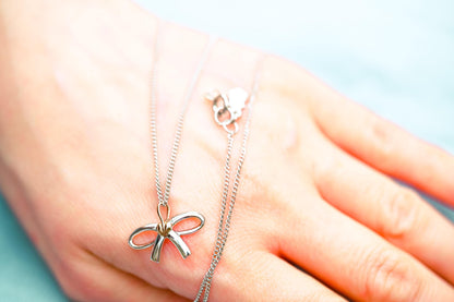 Gorgeous Welsh Clogau Sterling Silver and 9ct Welsh Rose Gold Bow Necklace