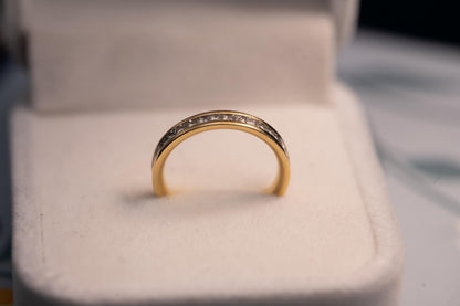 rare find- Renowned Fine Bridal Jewellery by Domino England Full Band Eternity with Princess Cut Brilliant Diamonds with 1.225 ct made with lush 18ct yellow gold - a perfect sophisticated diamond ring