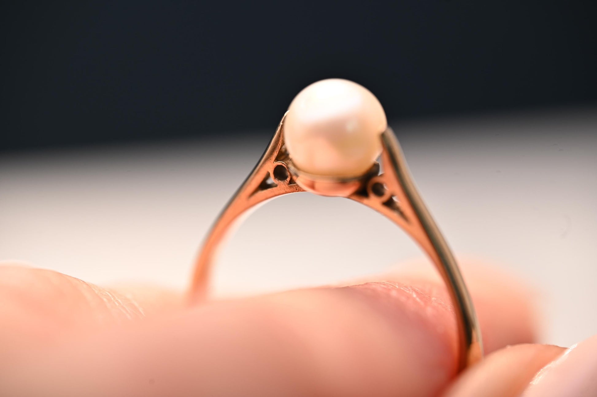 Vintage Cultured Pearl Solitaire 9ct Gold Hallmarked Ring 90s Birmingham - Dainty Ring / Bridal Jewellery