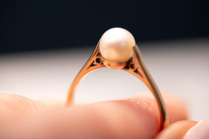 Vintage Cultured Pearl Solitaire 9ct Gold Hallmarked Ring 90s Birmingham - Dainty Ring / Bridal Jewellery
