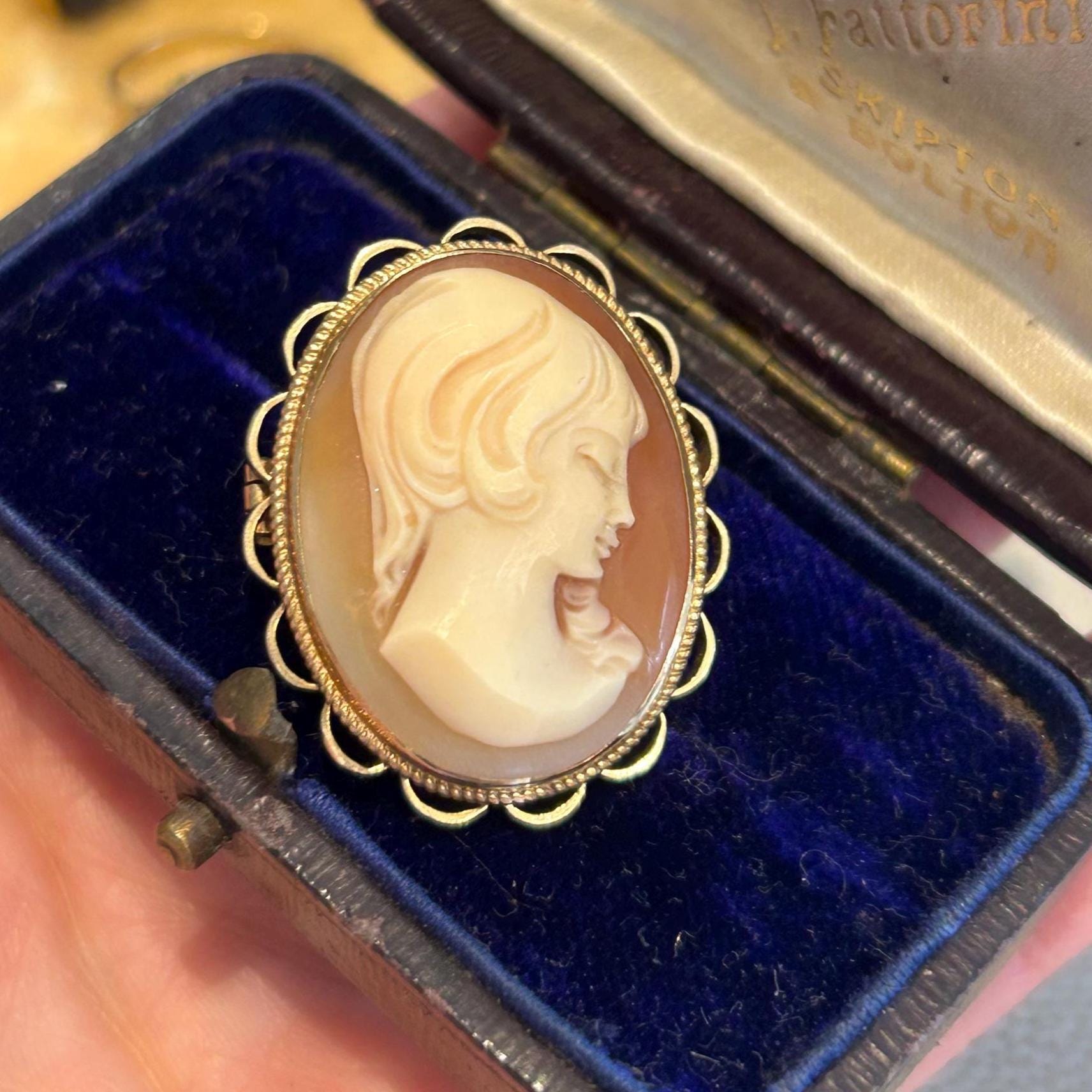 Vintage 9ct Gold Cameo Brooch, Pendant 9K Gold Genuine Cameo, Stunning Detail Lady, Unusual Cameo Jewellery, Birmingham Assayed Mid-Century