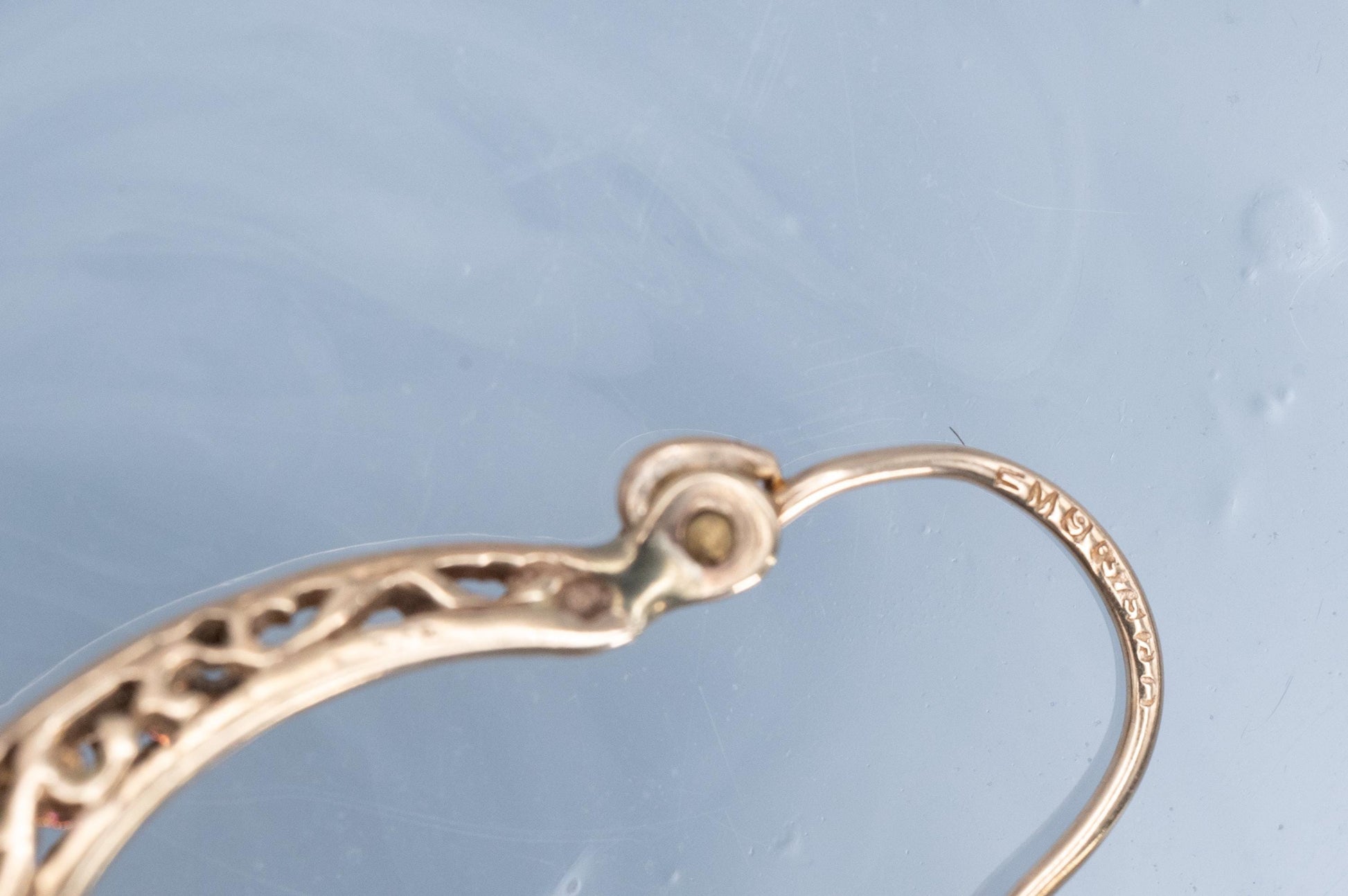 Vintage 9ct Gold Filigree Hoop Earrings | Medium Gold Hoops, Classic Retro Jewelry Gift, 9K Unusual Gold Earrings, Mid-Century Jewelry