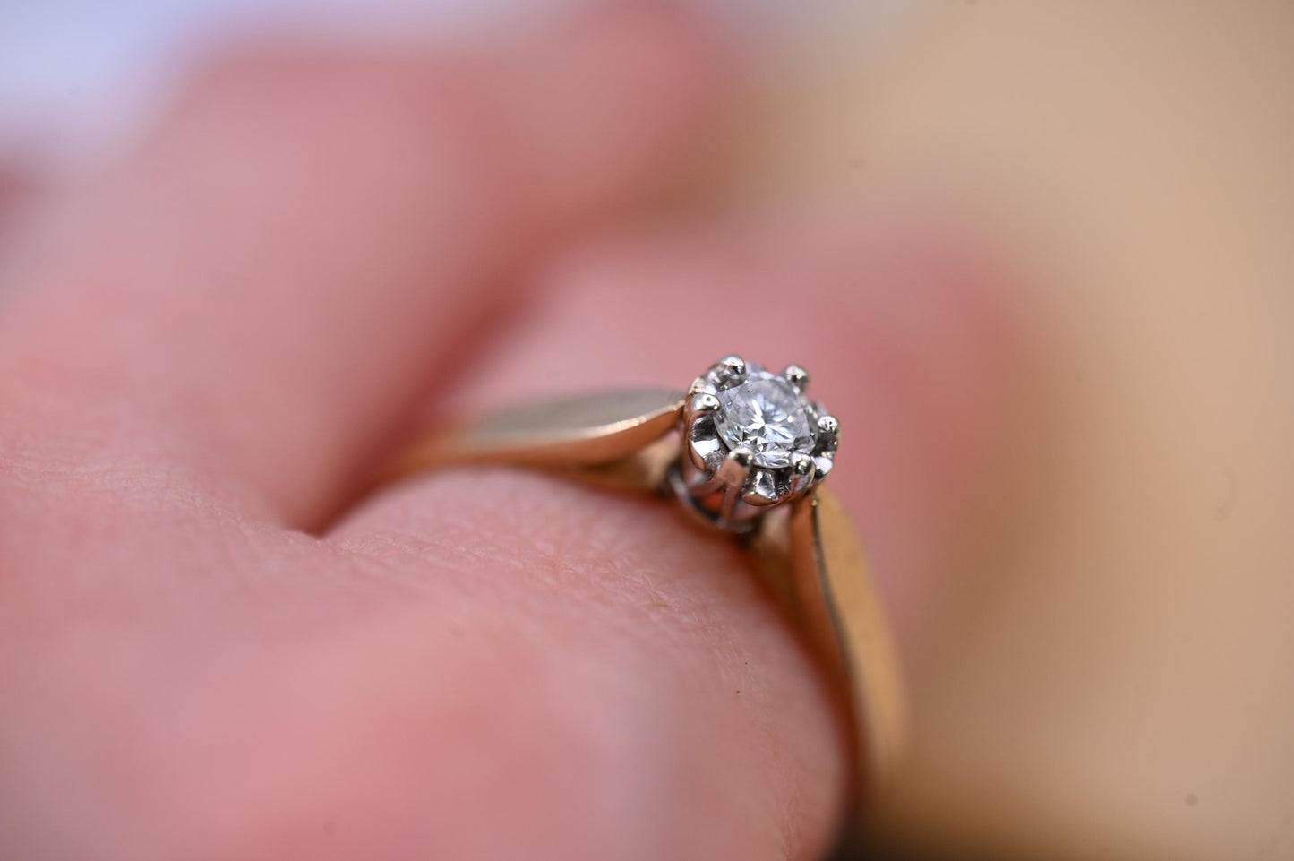 Vintage 9ct Yellow Gold Classic Solitaire Engagement Promise ring with Natural Diamond, 0.15ct Solitaire, England Assayed UK M US 6.5