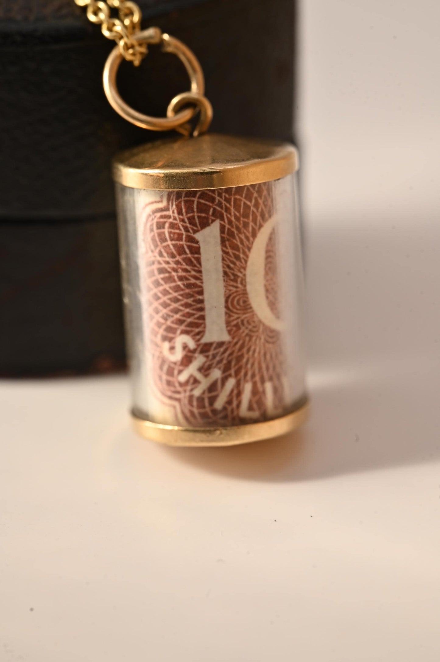 Mid-Century Vintage '10 Shillings' Charm 9ct, Gold Money Charm Pendant: British Hallmarked Gift, Retro 1960s Jewellery 'Emergency' money