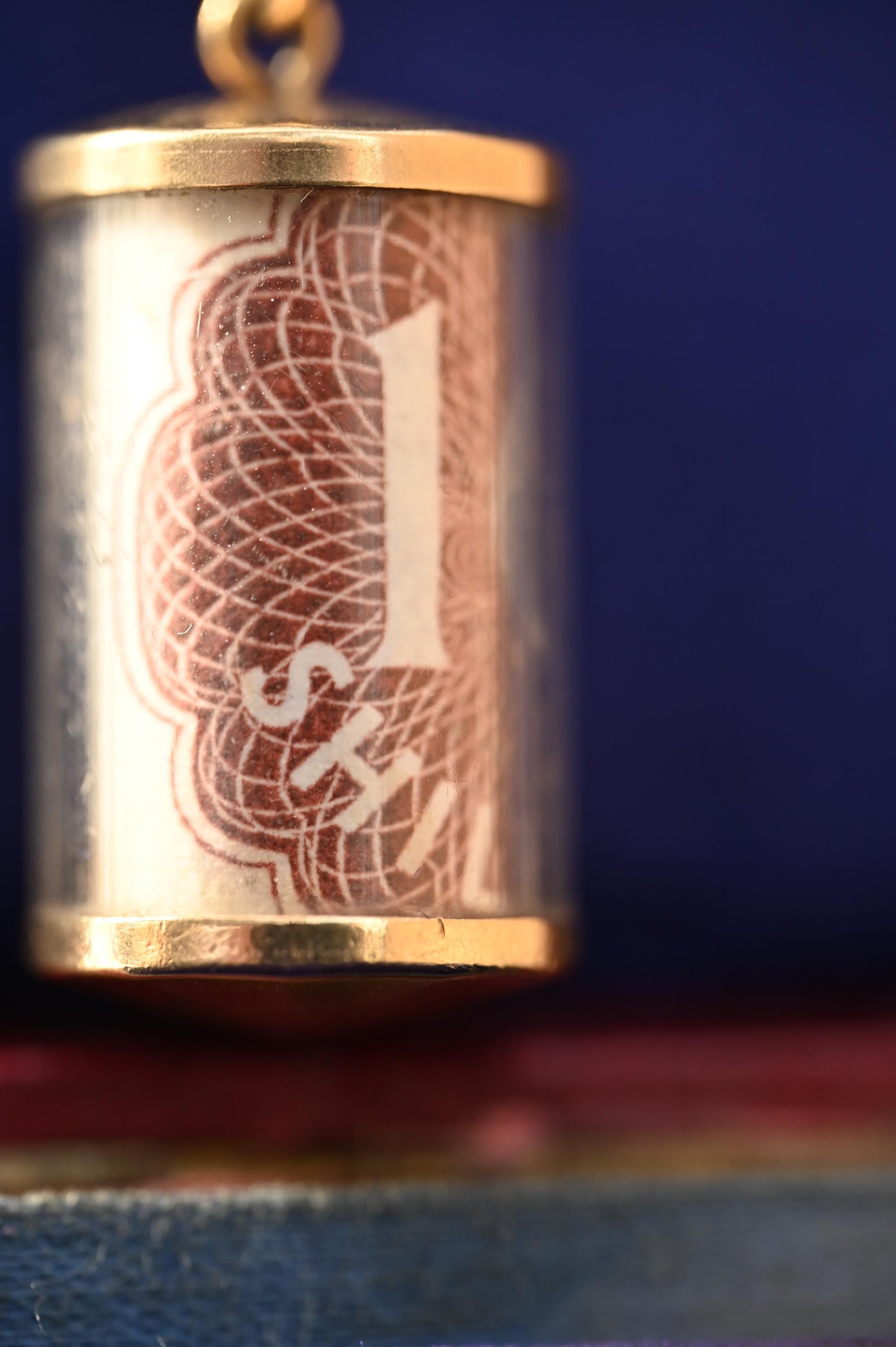 Mid-Century Vintage '10 Shillings' Charm 9ct, Gold Money Charm Pendant: British Hallmarked Gift, Retro 1960s Jewellery 'Emergency' money