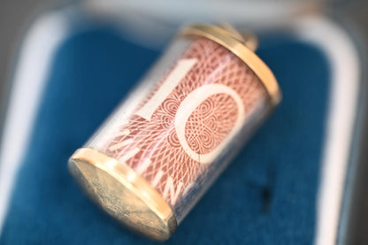 Mid-Century Vintage '10 Shillings' Charm 9ct, Gold Money Charm Pendant: British Hallmarked Gift, Retro 1960s Jewellery 'Emergency' money