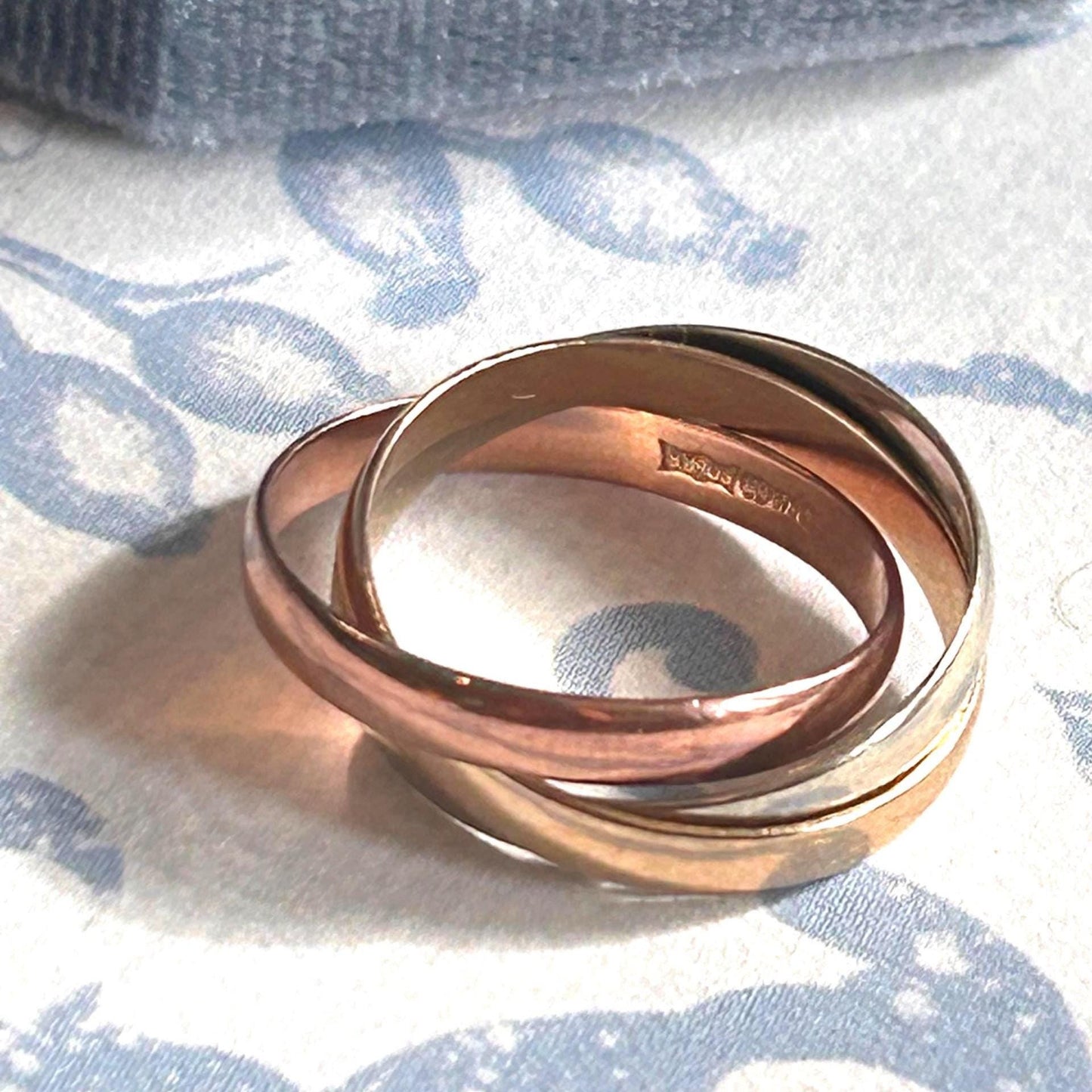 Vintage Russian Tri-Gold Wedding band 9ct Gold, 7mm Band Size UK O / US 7.5 9K England Assayed Jewelry