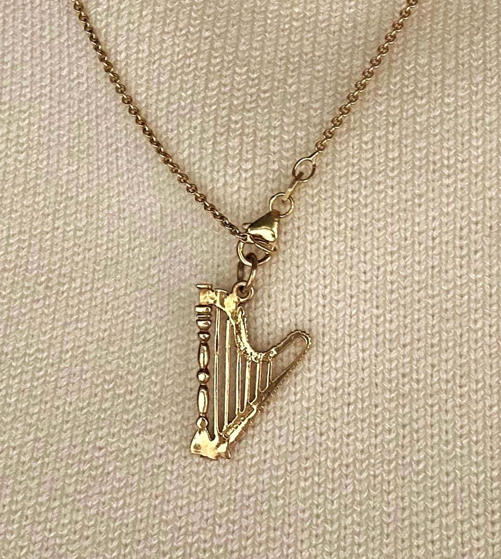 Mid-Century vintage 9ct Gold Harp Musical Instrument Charm/ 9k Dainty Music Pendant/ 9ct Bracelet Charm Collectors Jewelry