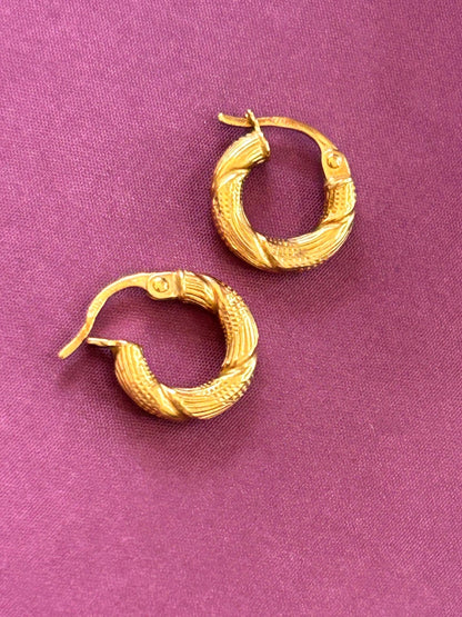 Vintage 18ct Italian Gold Creole Hoop Earrings – Comfortable Size - Twist Design Elegant Yellow Gold Hoops, Hallmarked 750, 18K Solid Gold