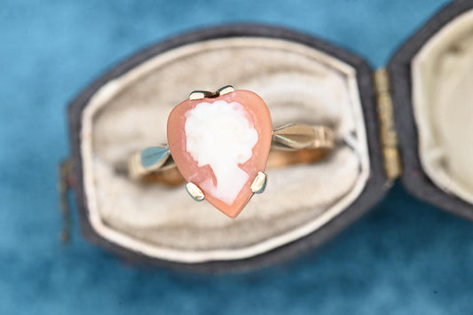 Mid-Century Vintage 9ct Gold Heart Cameo Ring, Romantic figure Size R / 8.5, Pretty Heart Jewellery 9k, Unusual Ring England Assayed