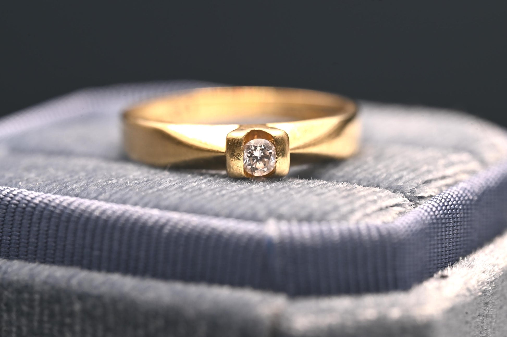 Vintage 18ct Gold Diamond Engagement Ring, Unusual hallmarked Genuine Diamond Ring, Promise Jewelry, Size UK N / US 7